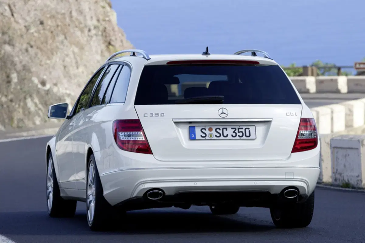 Mercedes-Benz Classe C Station Wagon 220 CDI BlueEFFICIENCY Elegance (16)