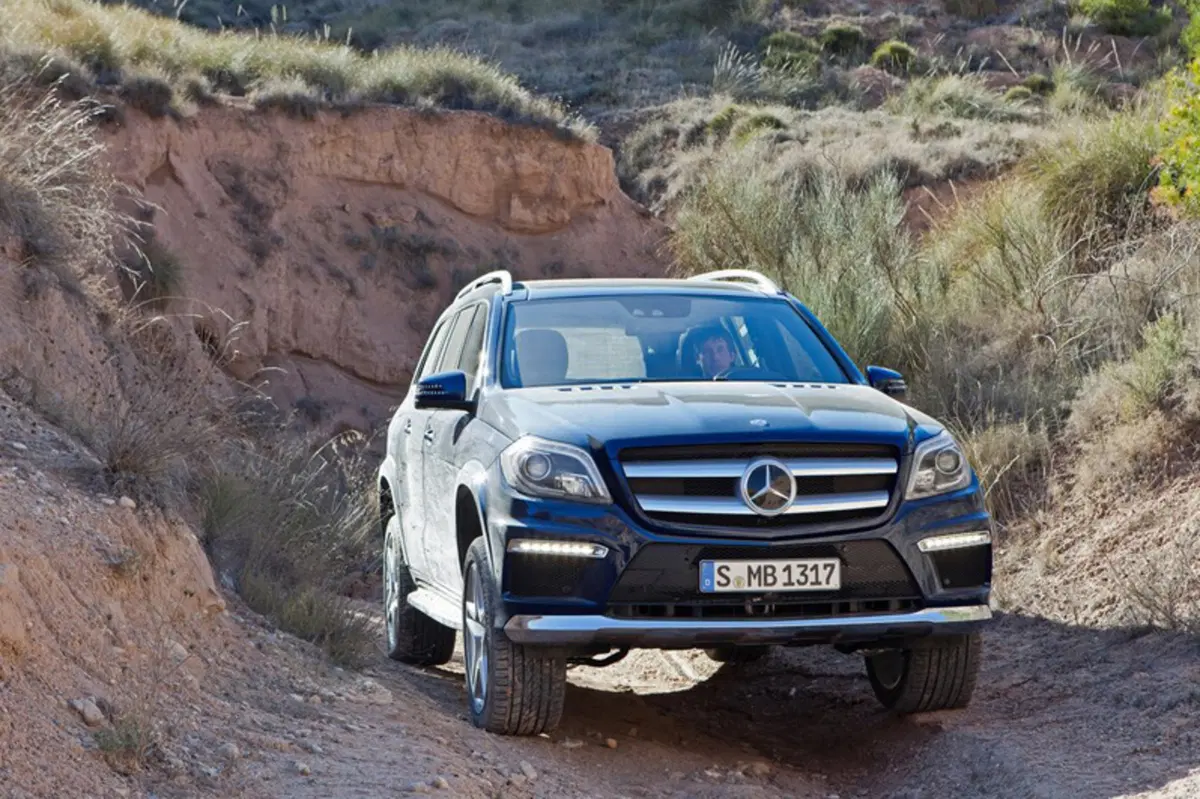 Mercedes-Benz GL 350 BlueTEC 4matic Premium (5)