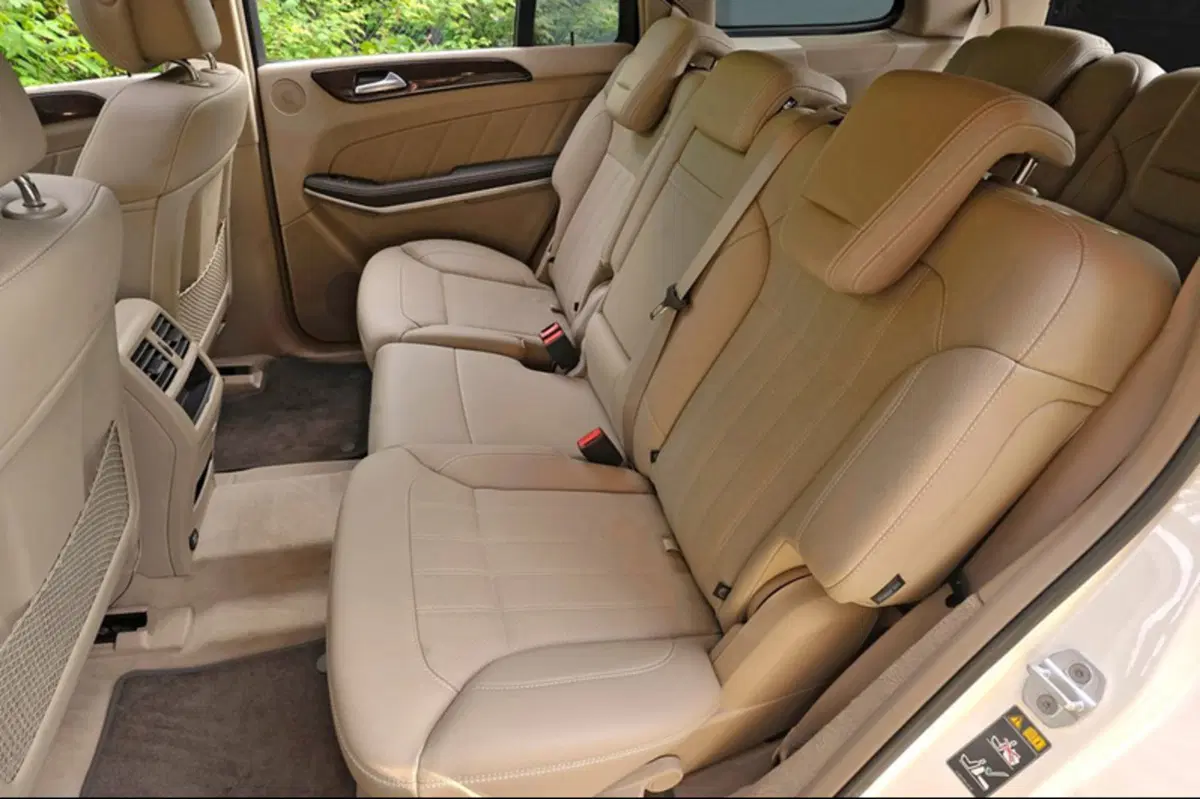 Mercedes-Benz GL 350 BlueTEC 4matic Premium (26)
