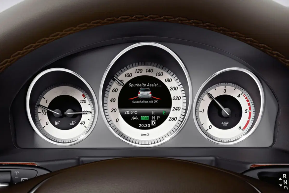 Mercedes-Benz GLK (2008-15) (21)