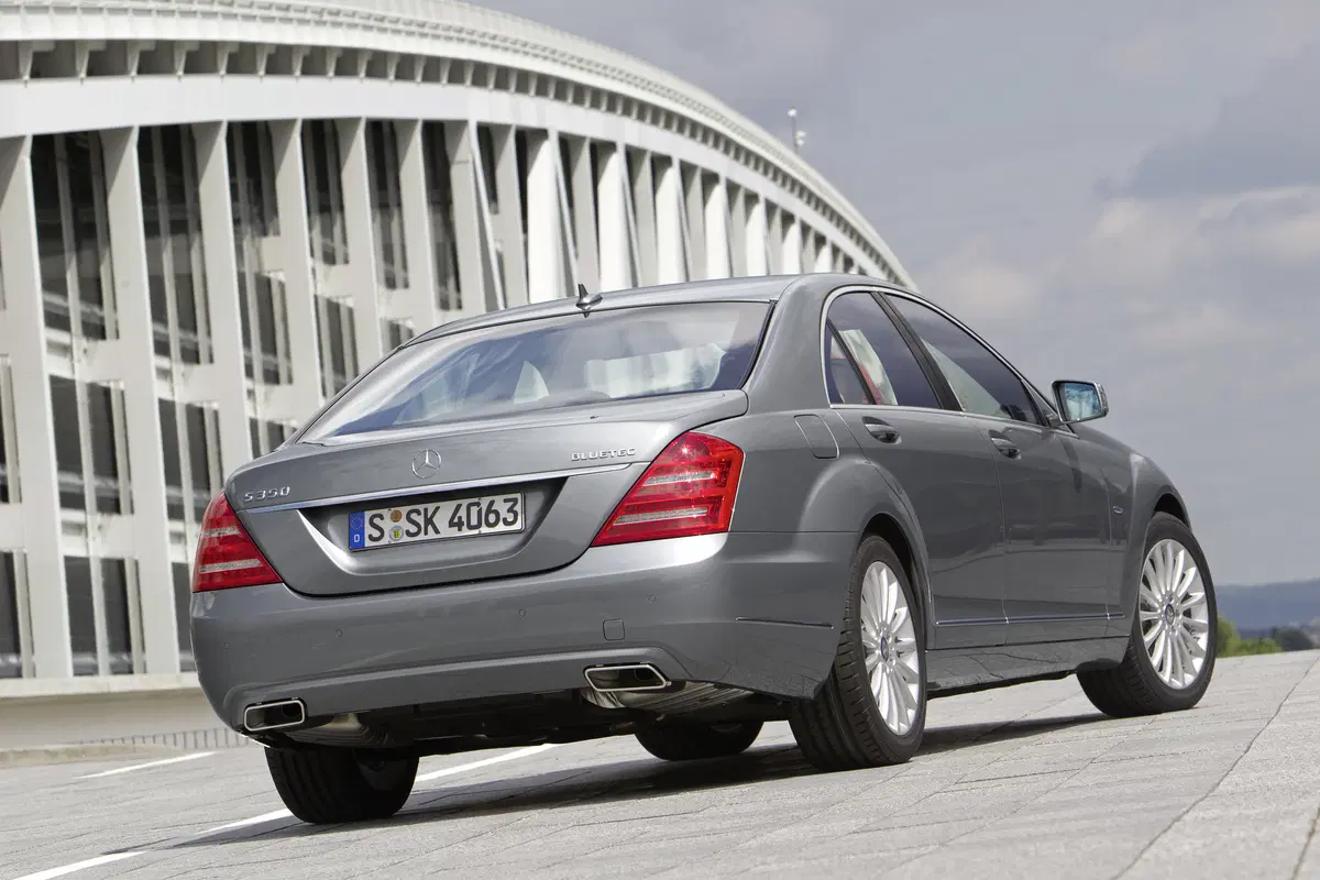 Mercedes-Benz Classe S 320 CDI 4Matic Avantgarde Lunga (26)