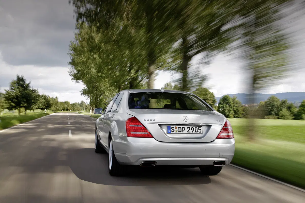 Mercedes-Benz Classe S 320 CDI 4Matic Avantgarde Lunga (31)