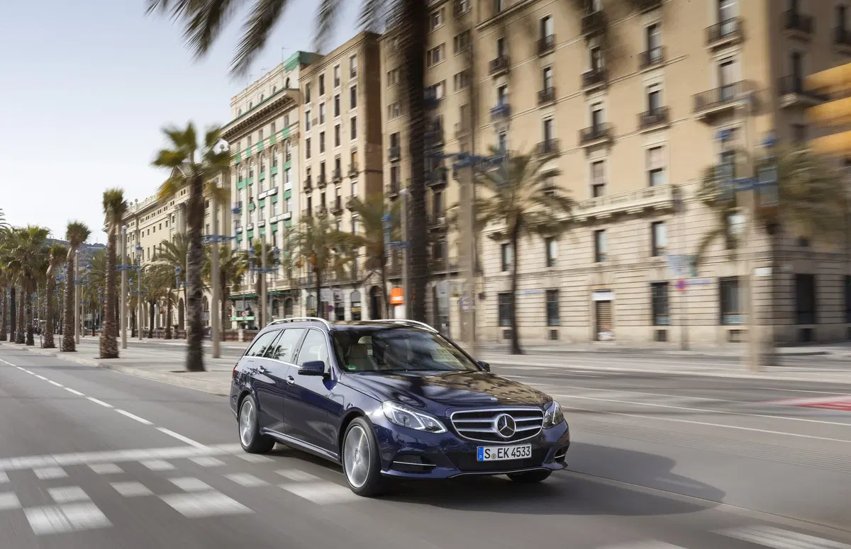 Mercedes-Benz Classe E Station Wagon 350 BlueTEC Automatic Premium (8)