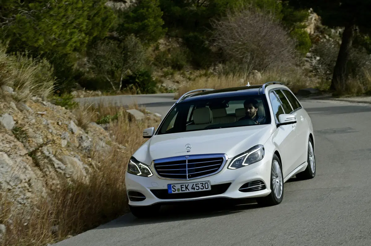 Mercedes-Benz Classe E Station Wagon 350 BlueTEC Automatic Premium (26)