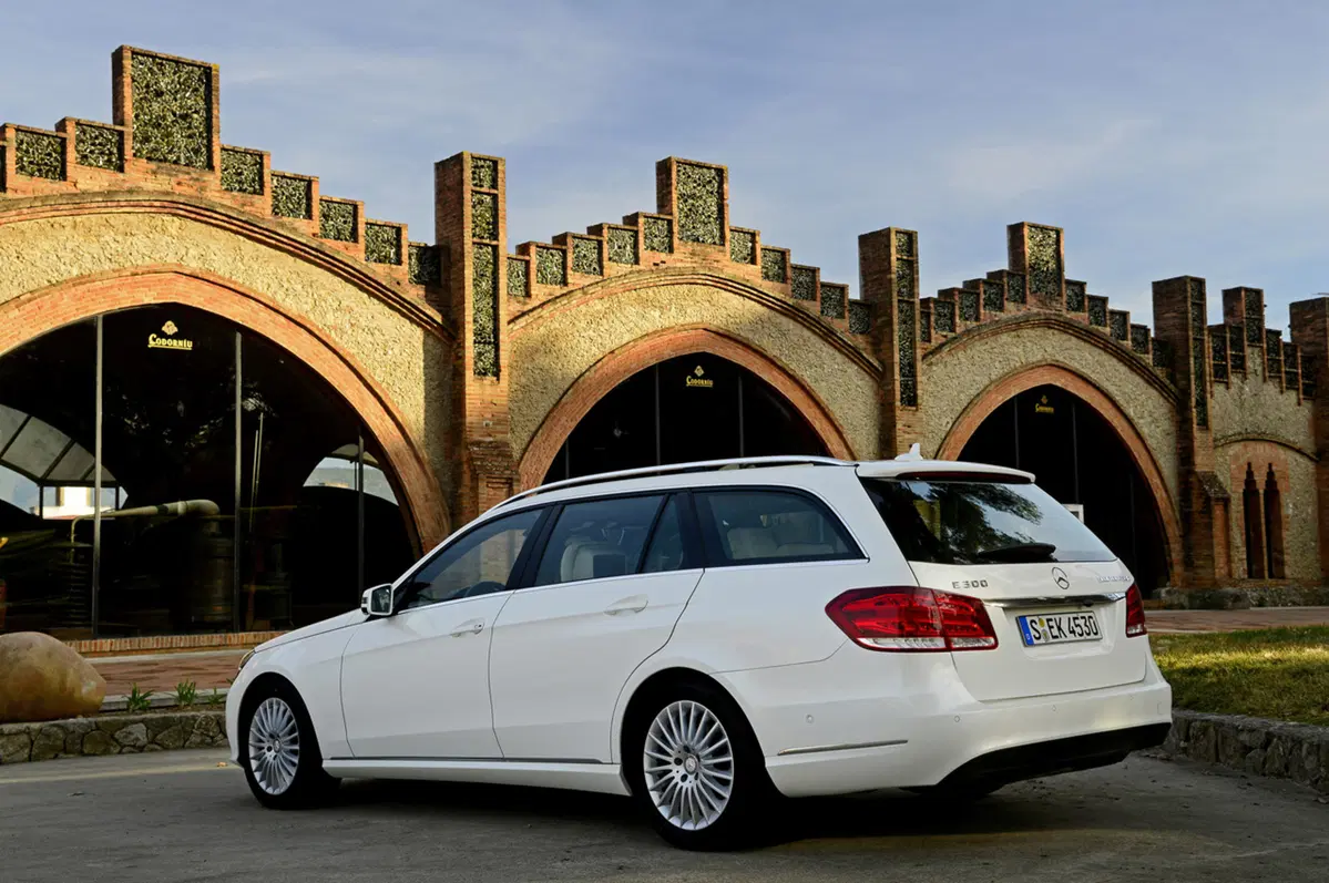 Mercedes-Benz Classe E Station Wagon 350 BlueTEC Automatic Premium (30)