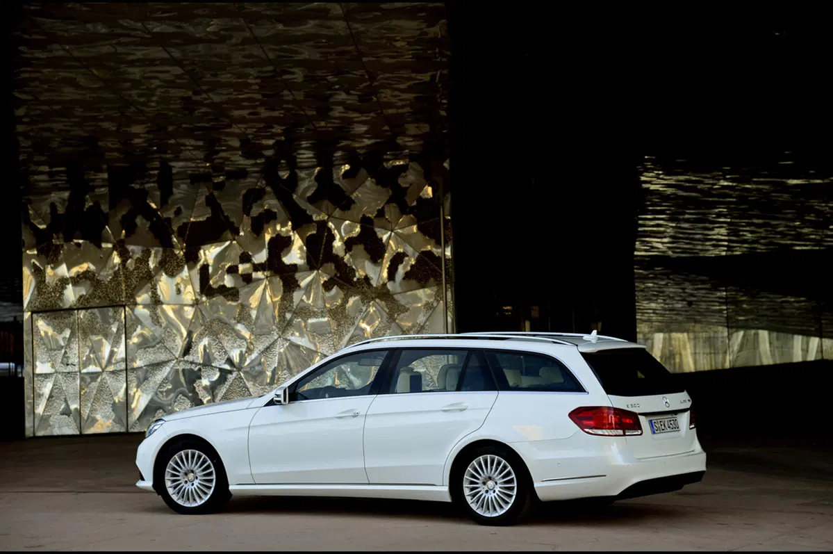 Mercedes-Benz Classe E Station Wagon 350 BlueTEC Automatic Premium (32)