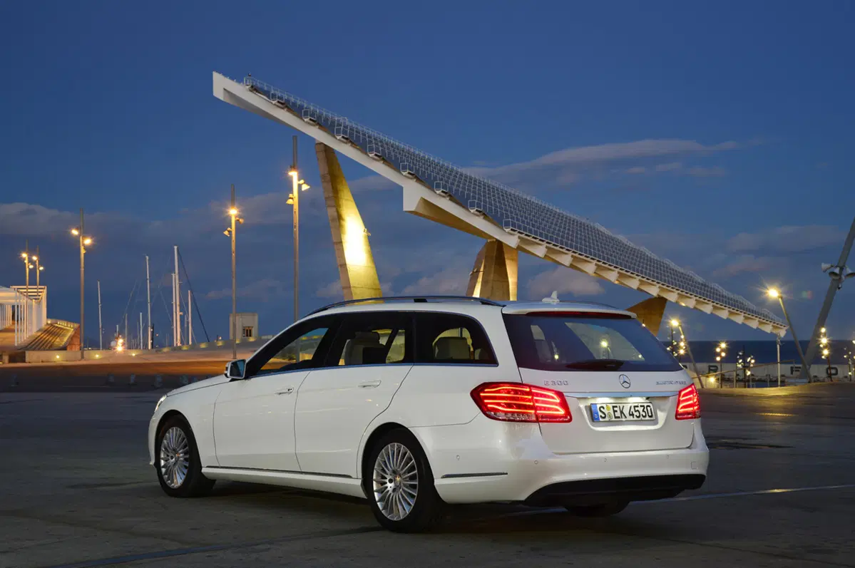 Mercedes-Benz Classe E Station Wagon 350 BlueTEC Automatic Premium (33)