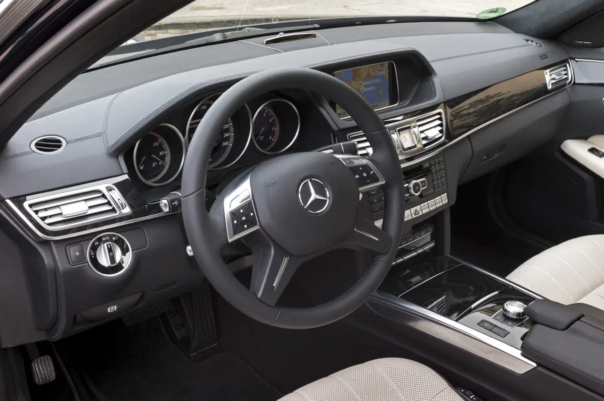 Mercedes-Benz Classe E Station Wagon 350 BlueTEC Automatic Premium (51)