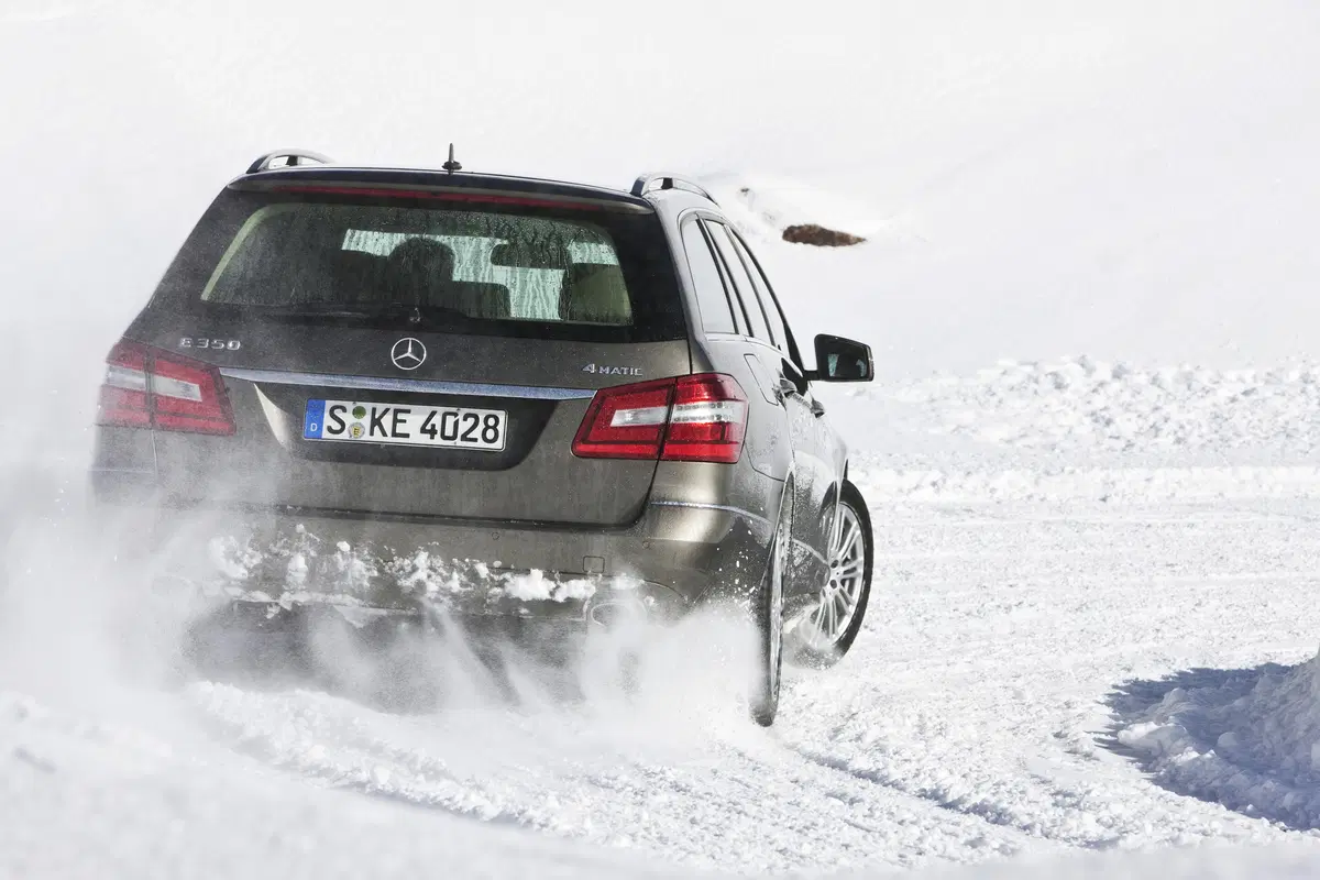Mercedes-Benz Classe E Station Wagon 350 BlueTEC Automatic Premium (98)