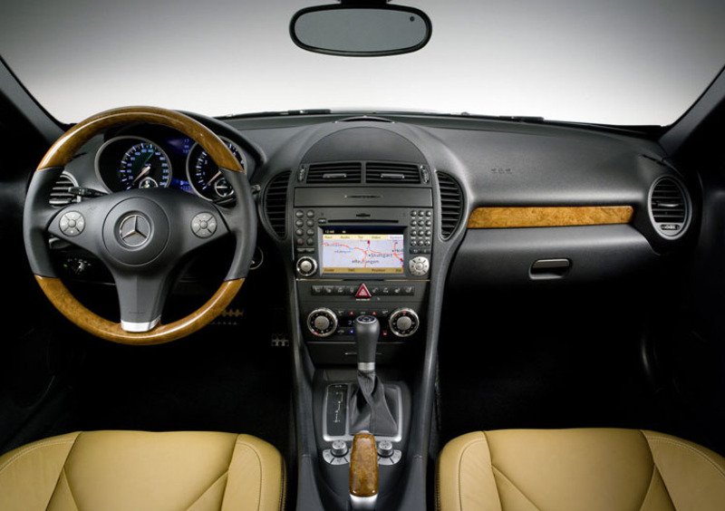 Mercedes-Benz SLK (2004-11) (9)