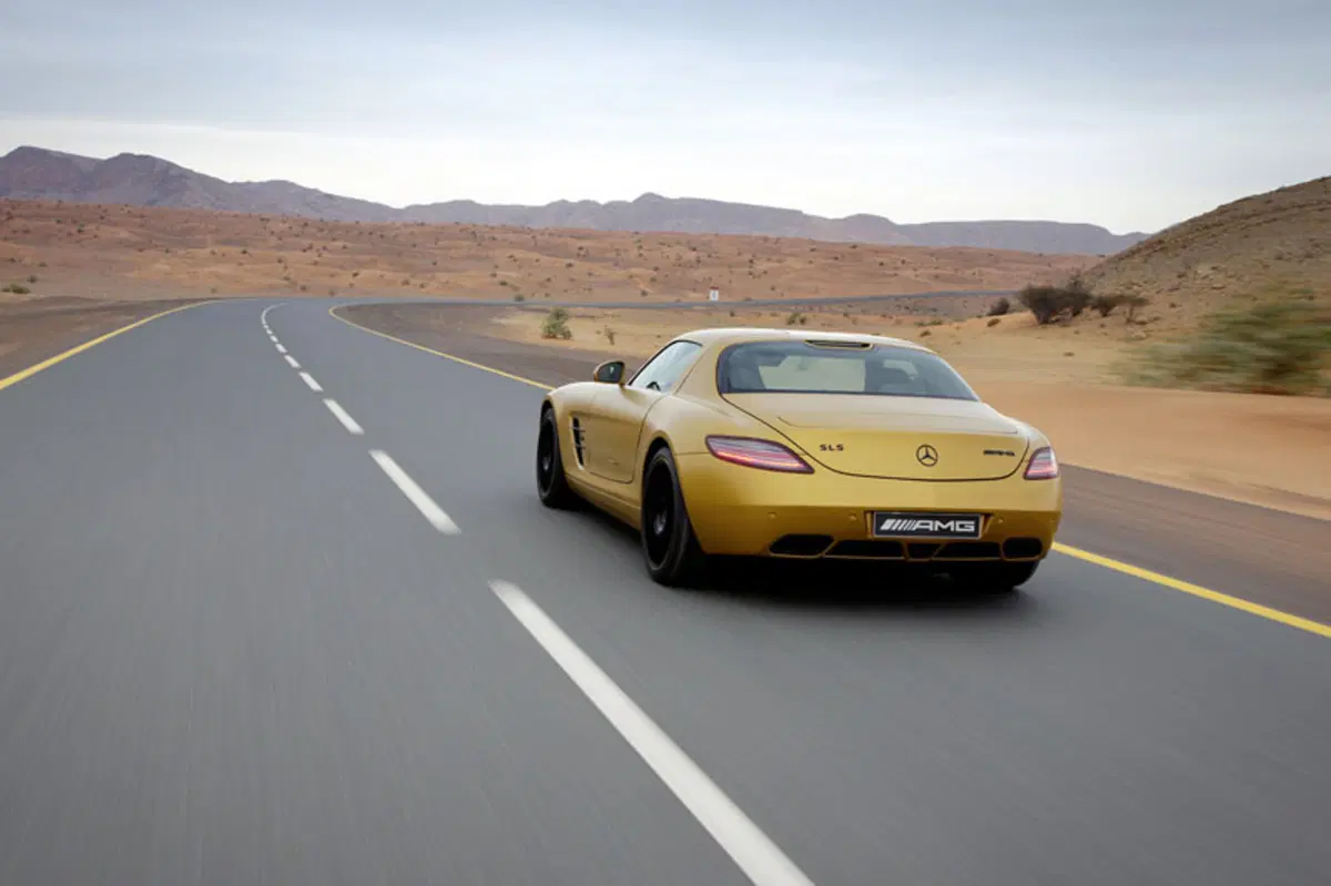 Mercedes-Benz SLS (2009-14) (22)