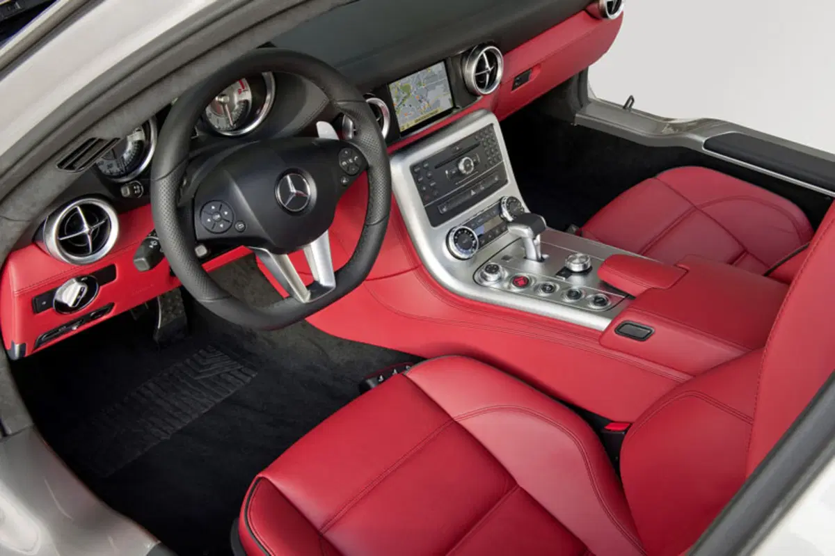 Mercedes-Benz SLS (2009-14) (26)