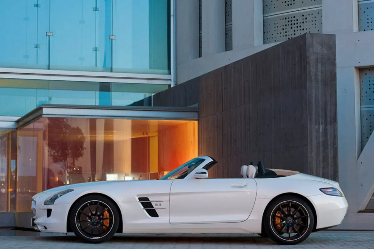 Mercedes-Benz SLS (2009-14) (43)
