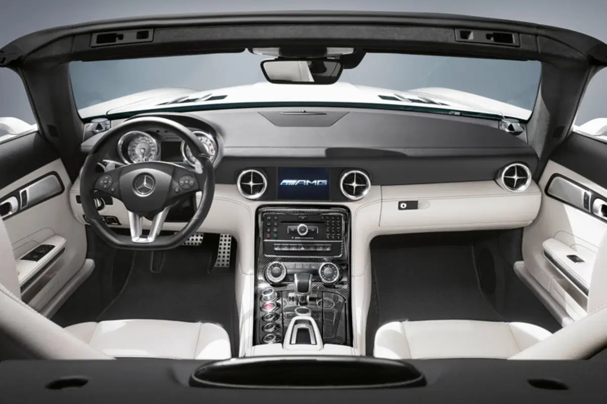Mercedes-Benz SLS (2009-14) (56)