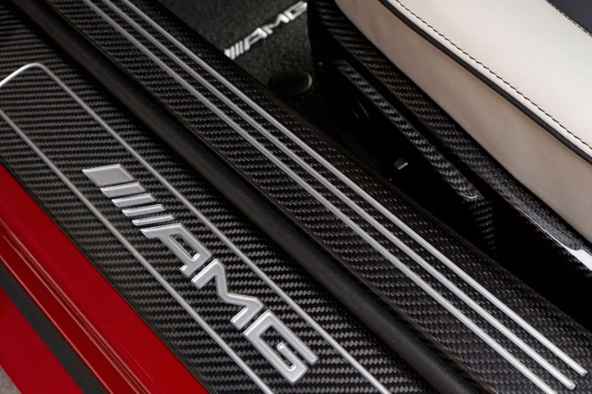 Mercedes-Benz SLS (2009-14) (64)