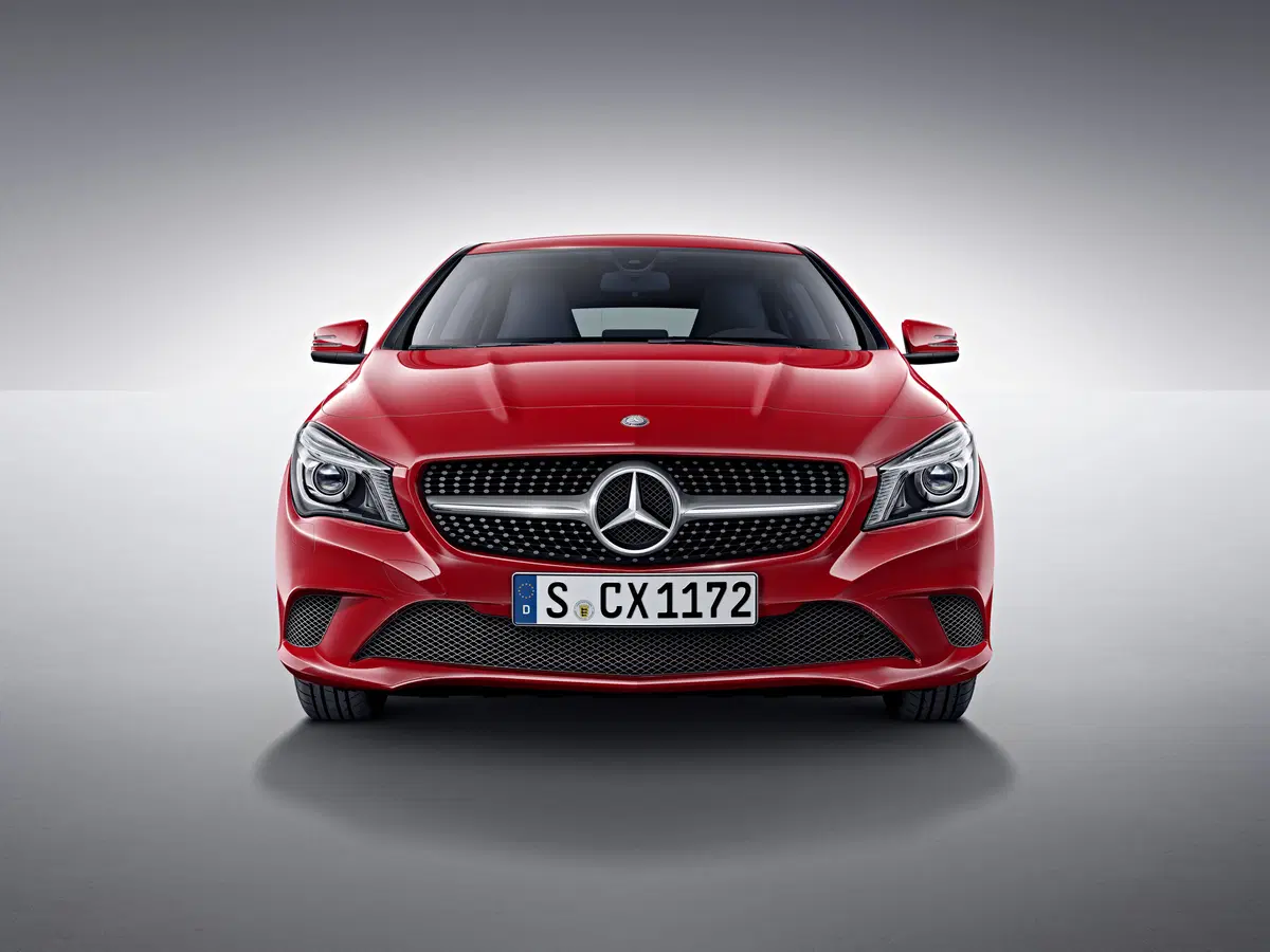 Mercedes-Benz CLA Shooting Brake 200 d 4Matic Automatic Business (2)