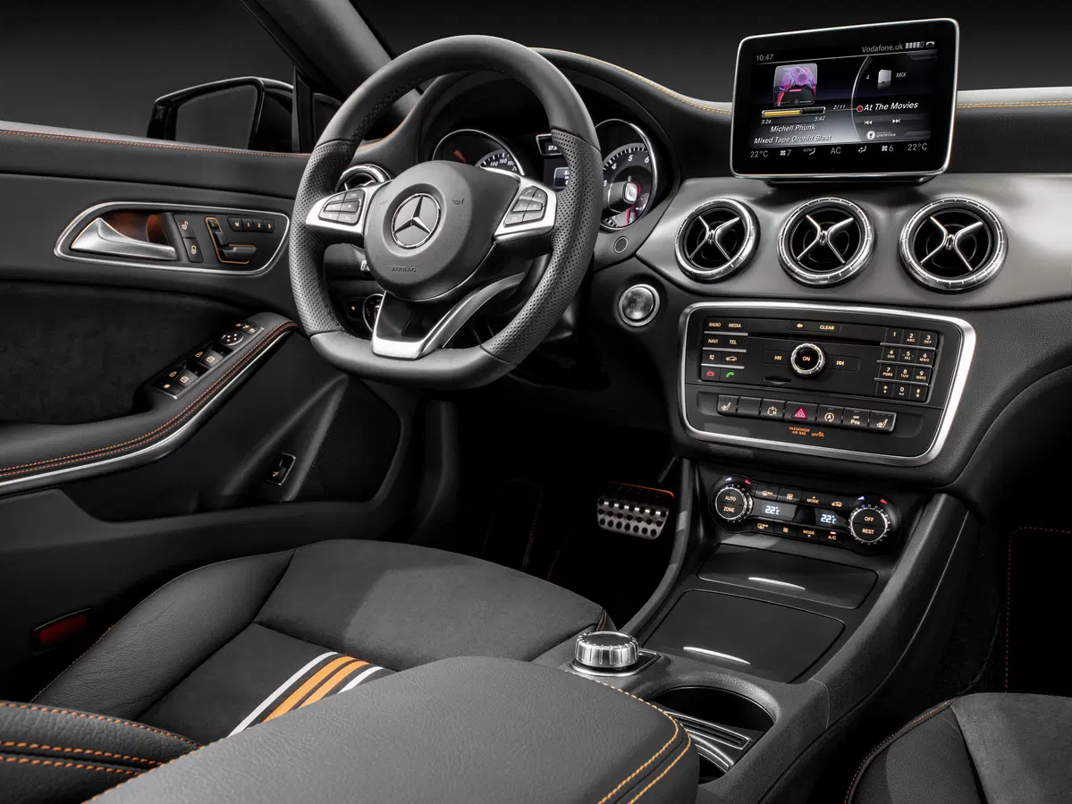 Mercedes-Benz CLA Shooting Brake 200 d 4Matic Automatic Business (20)