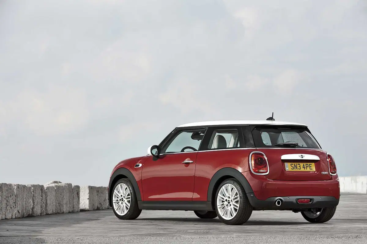 MINI Mini 2.0 Cooper S Resolute (4)