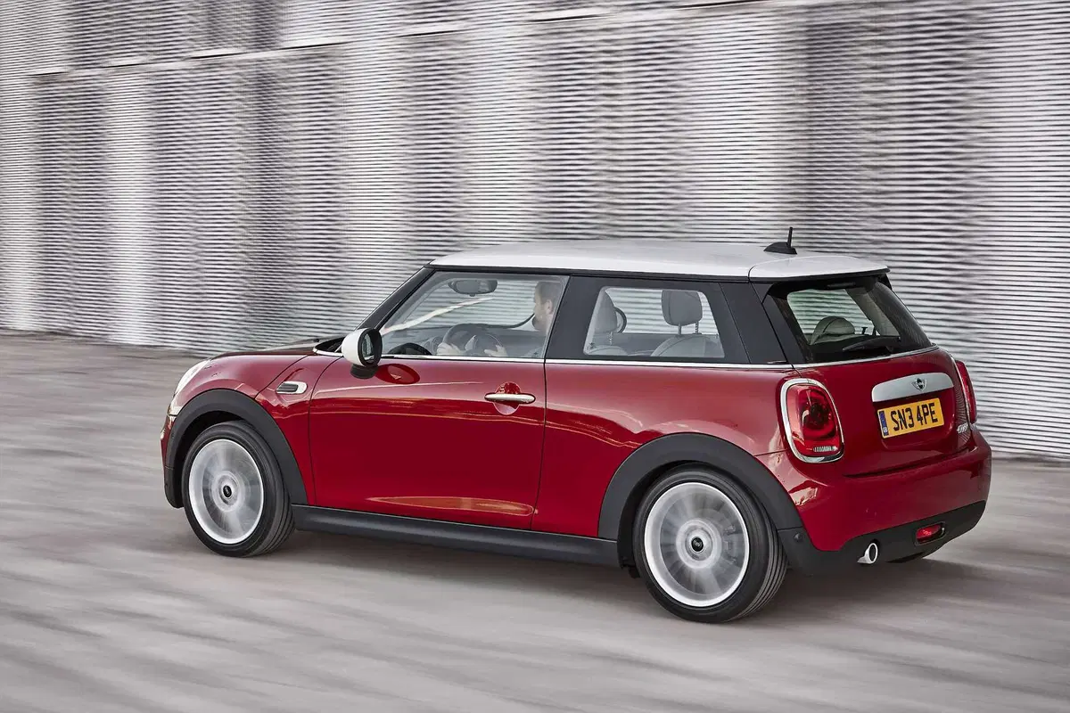 MINI Mini 2.0 Cooper S Resolute (8)