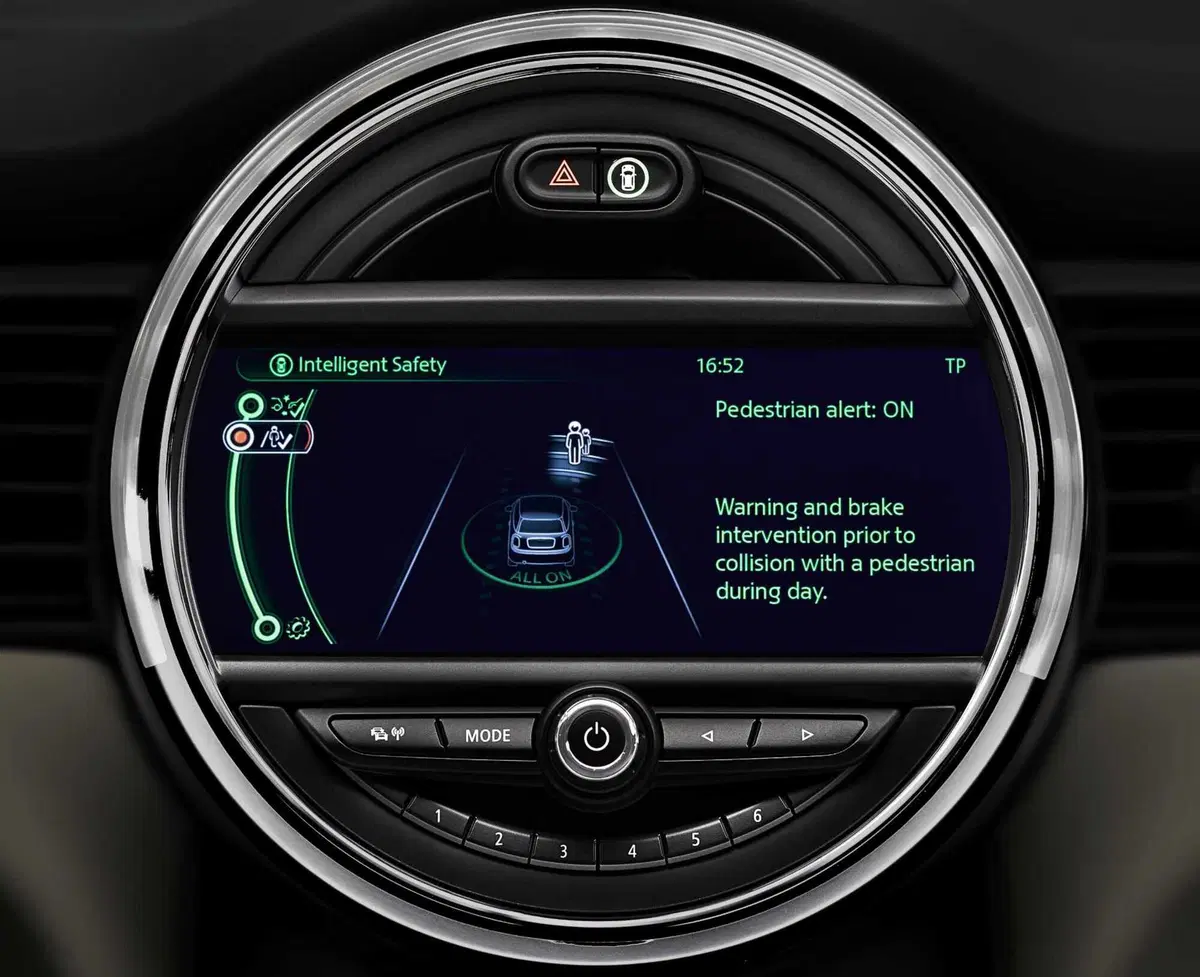MINI Mini 2.0 Cooper S Resolute (19)