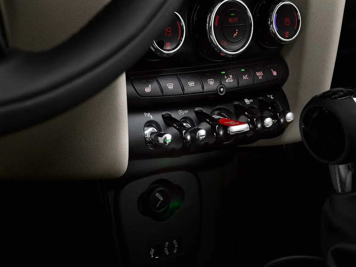 MINI Mini 2.0 Cooper S Resolute (20)
