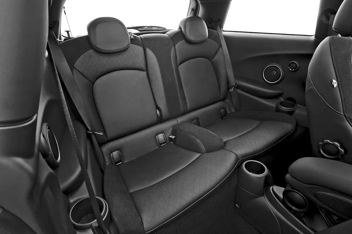 MINI Mini 2.0 Cooper S Resolute (13)