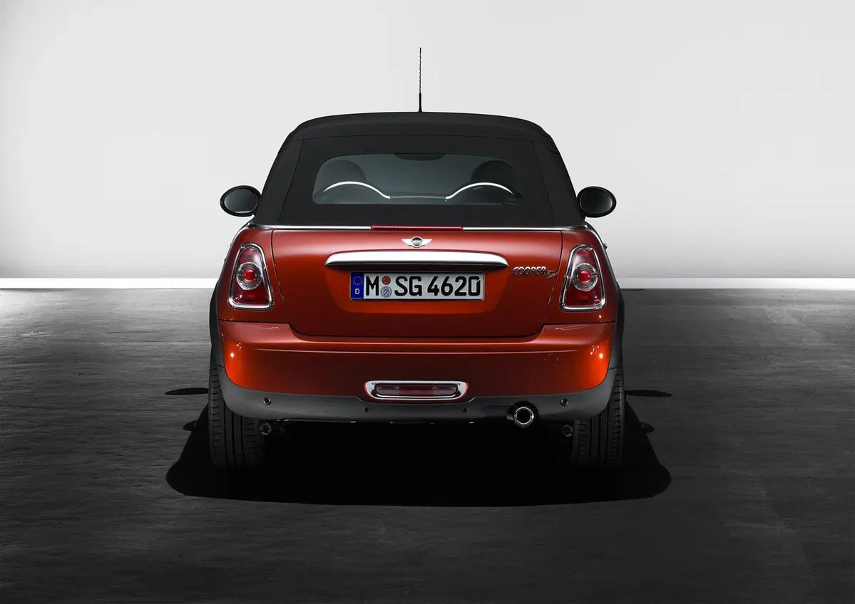 MINI Mini Cabrio 2.0 16V Cooper SD Cabrio (5)