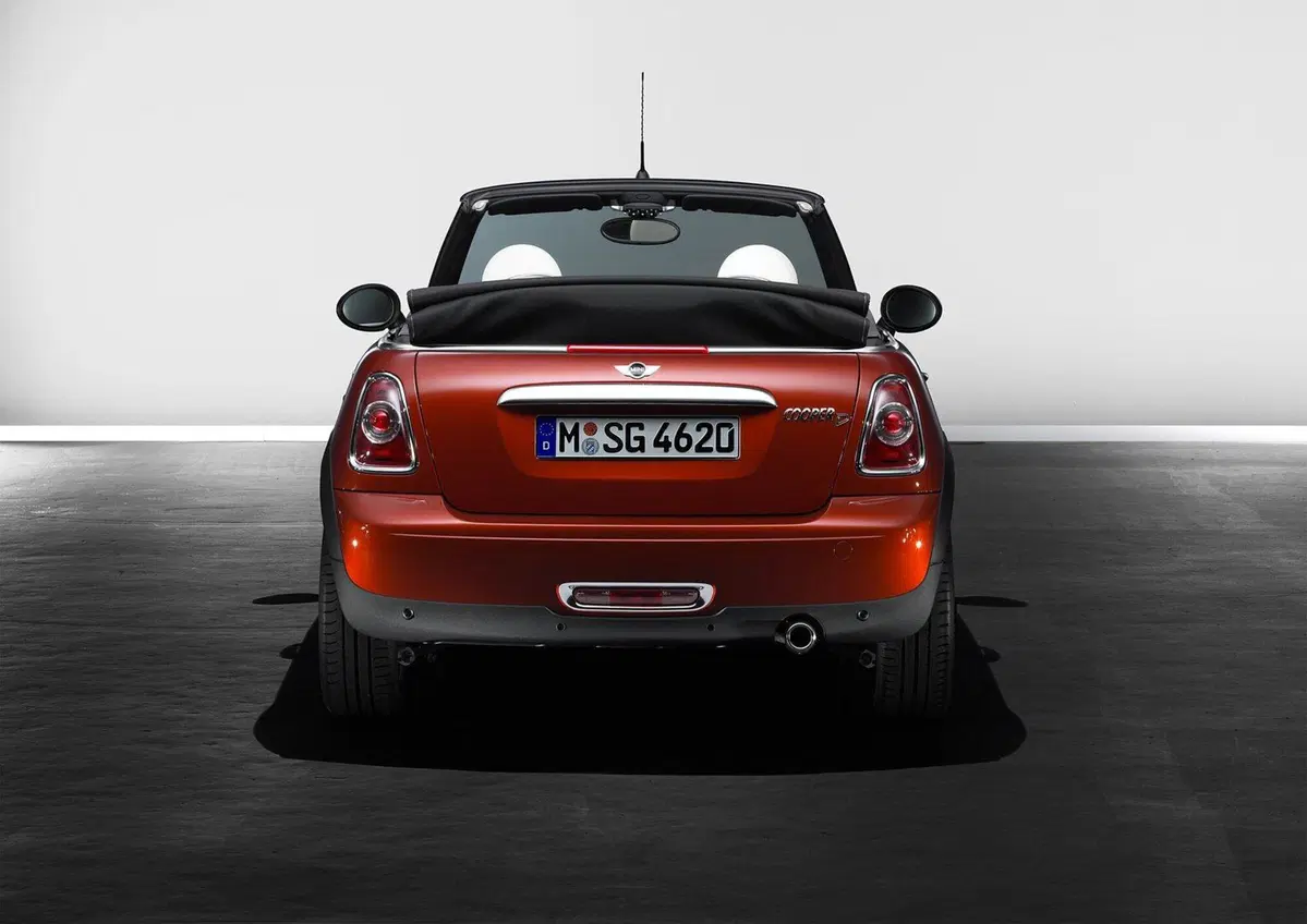 MINI Mini Cabrio 2.0 16V Cooper SD Cabrio (12)