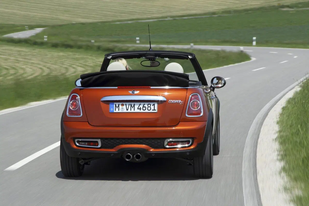 MINI Mini Cabrio 2.0 16V Cooper SD Cabrio (14)