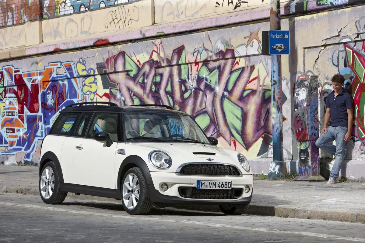 MINI Mini Clubman (2007-14) (2)