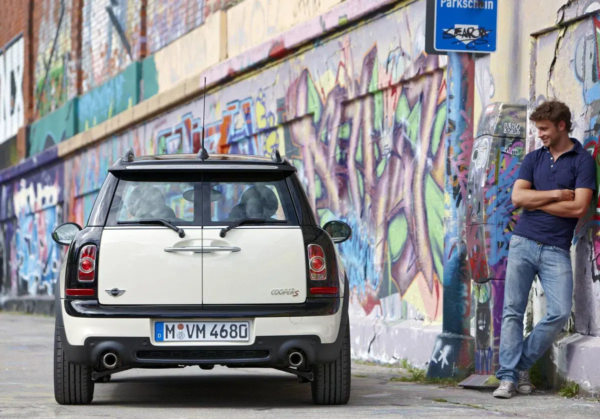 MINI Mini Clubman (2007-14) (12)