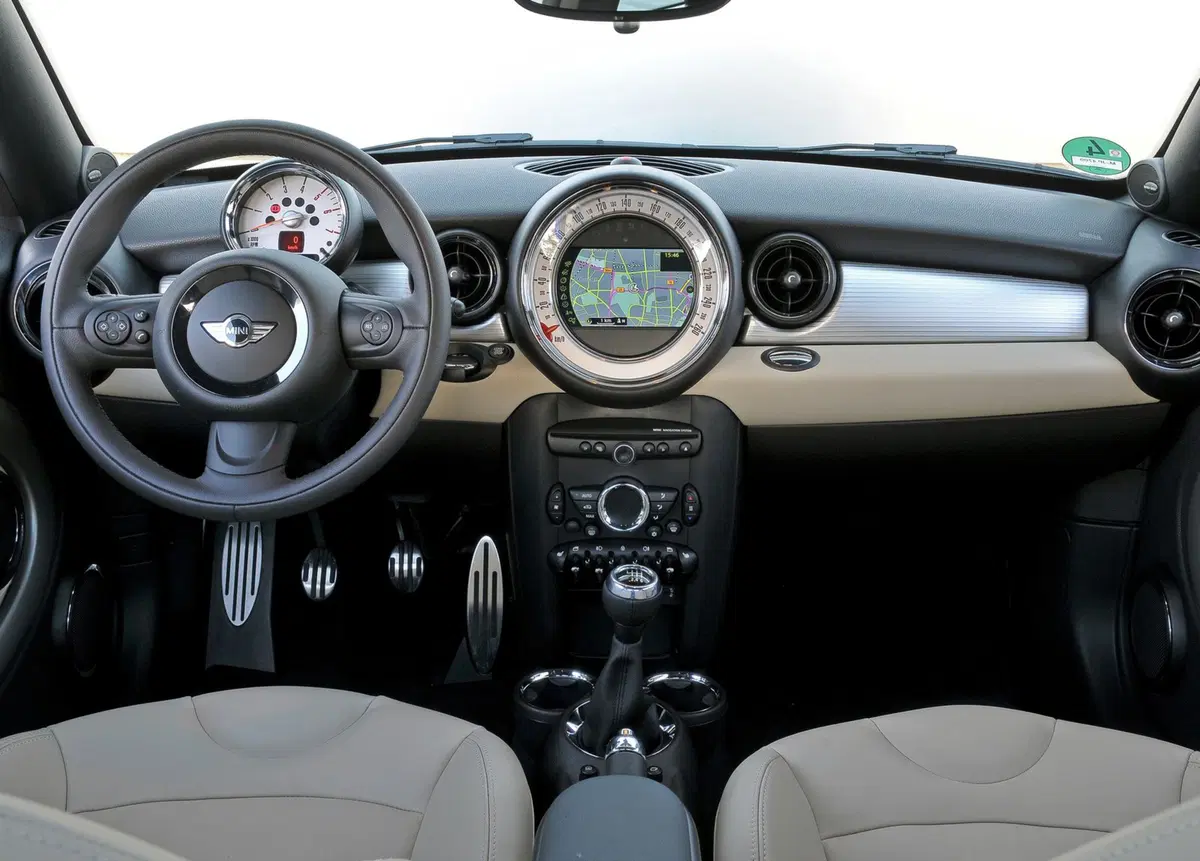 MINI Mini Coupé (2011-14) (24)