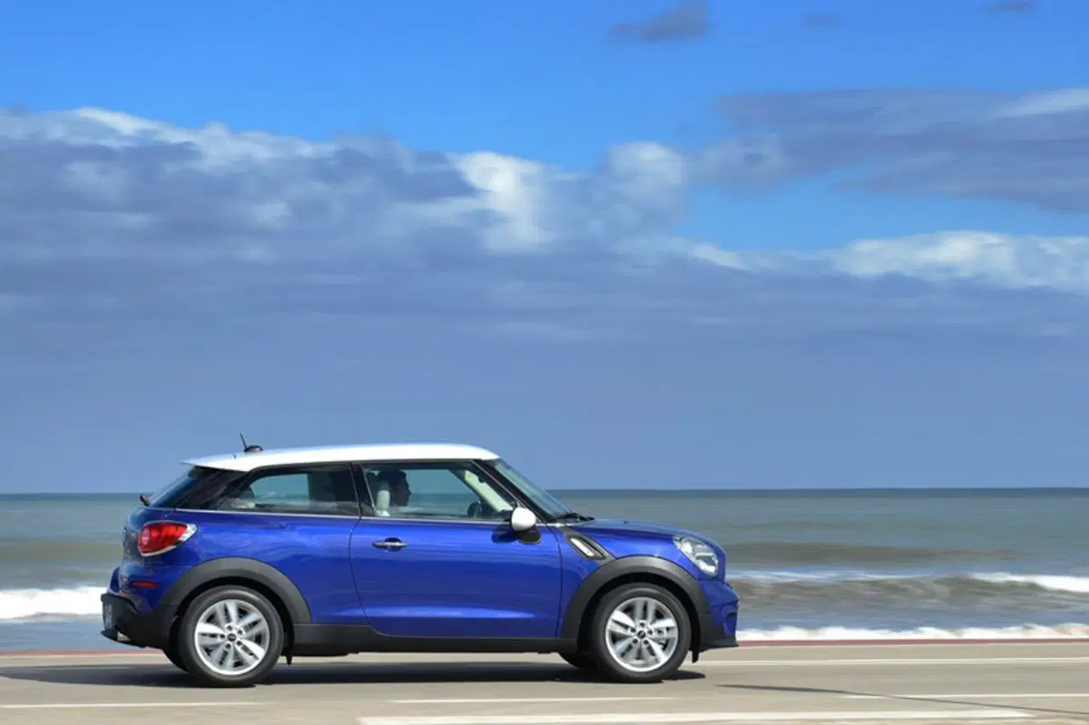 MINI Mini Paceman 1.6 Cooper D Paceman (17)