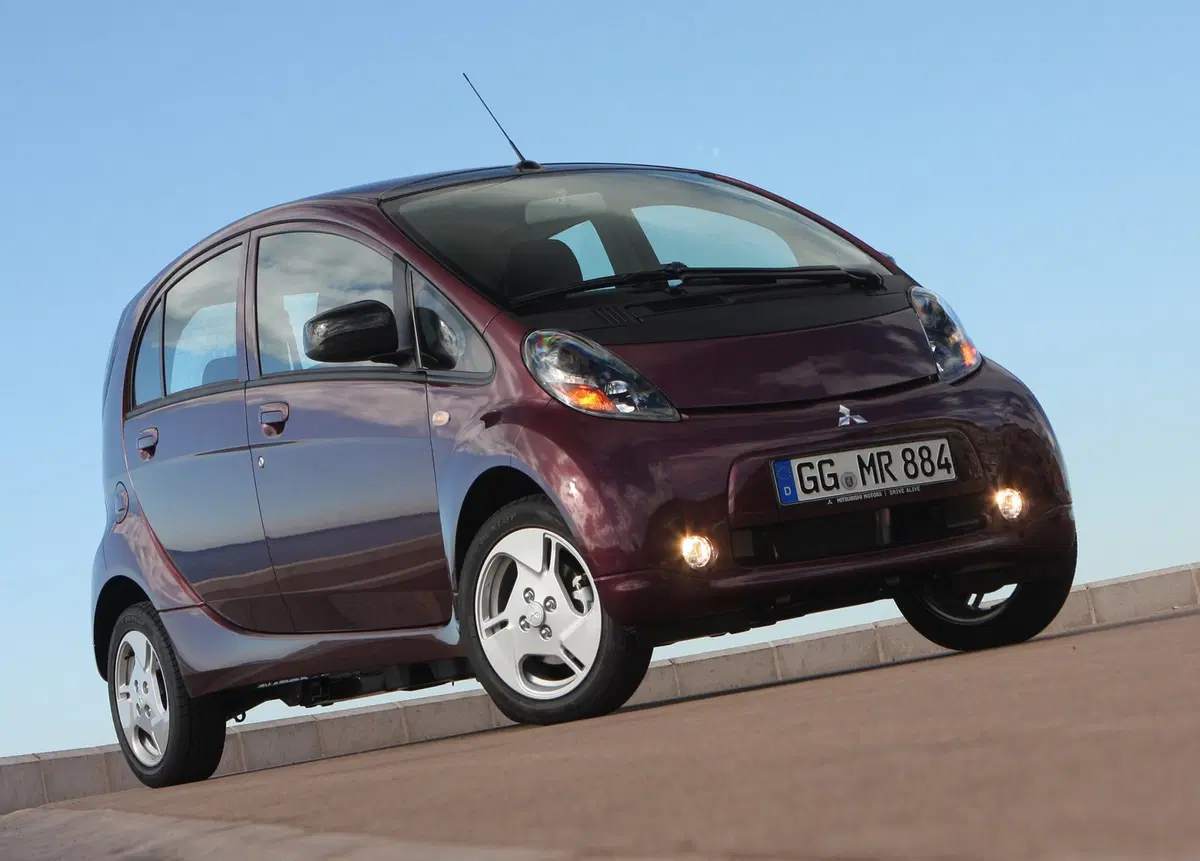 Mitsubishi i-MiEV (2010-19) (2)