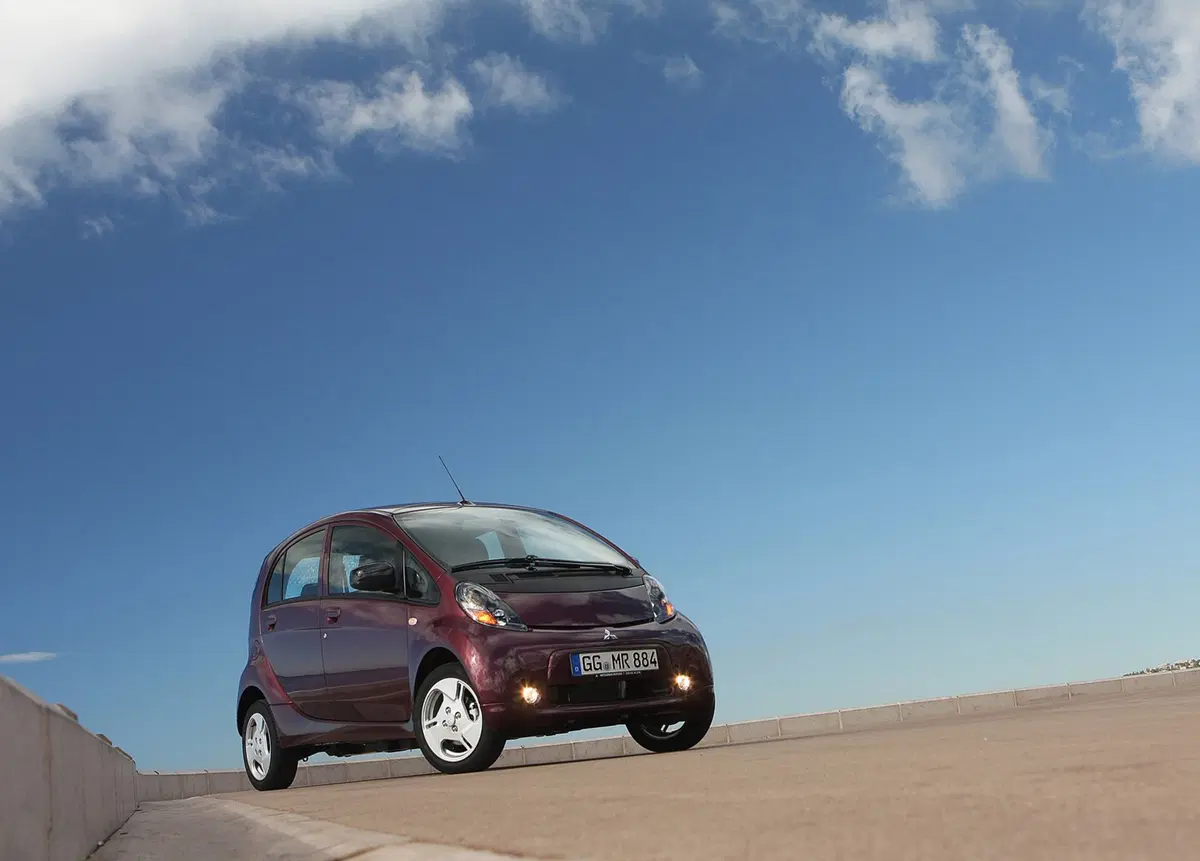 Mitsubishi i-MiEV (2010-19) (6)