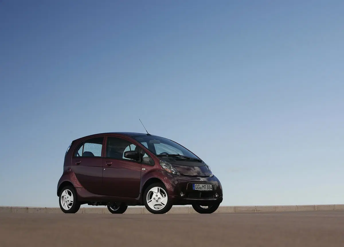 Mitsubishi i-MiEV (2010-19) (7)