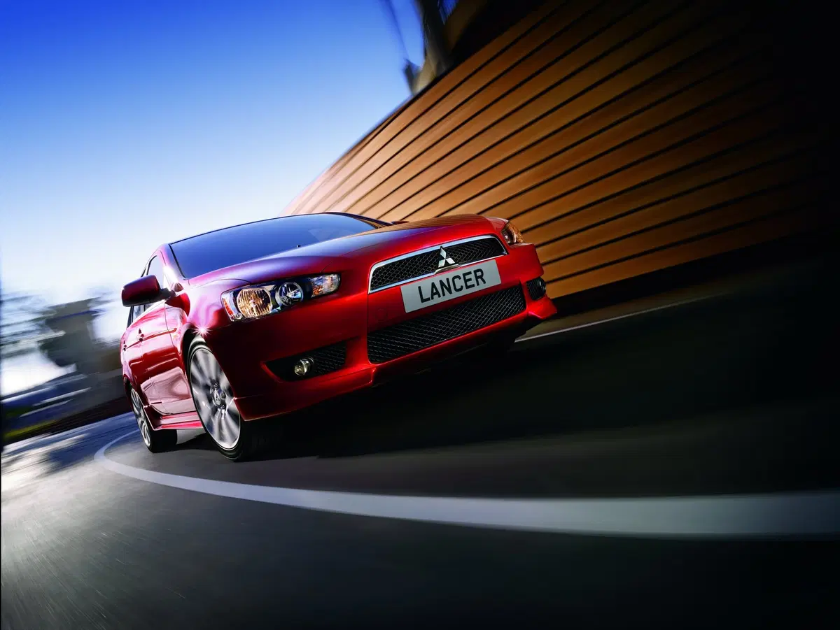 Mitsubishi Lancer (2008-11) (6)