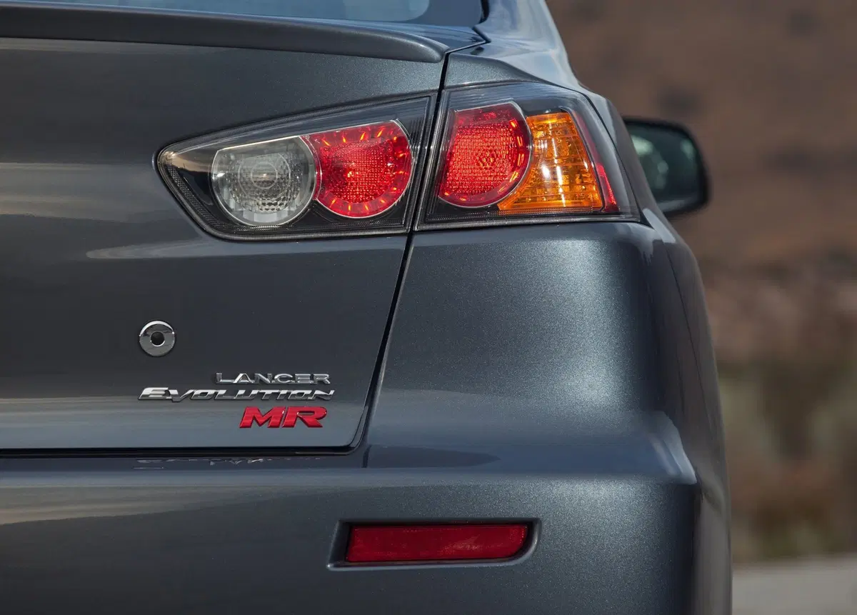 Mitsubishi Lancer Evolution (2008-12) (18)
