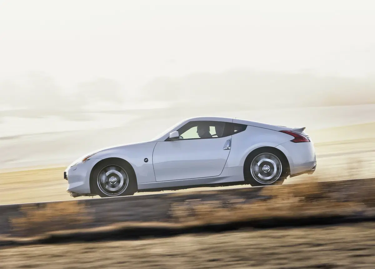 Nissan 370Z Coupé Coupé 3.7 V6 Lev 2 (2)