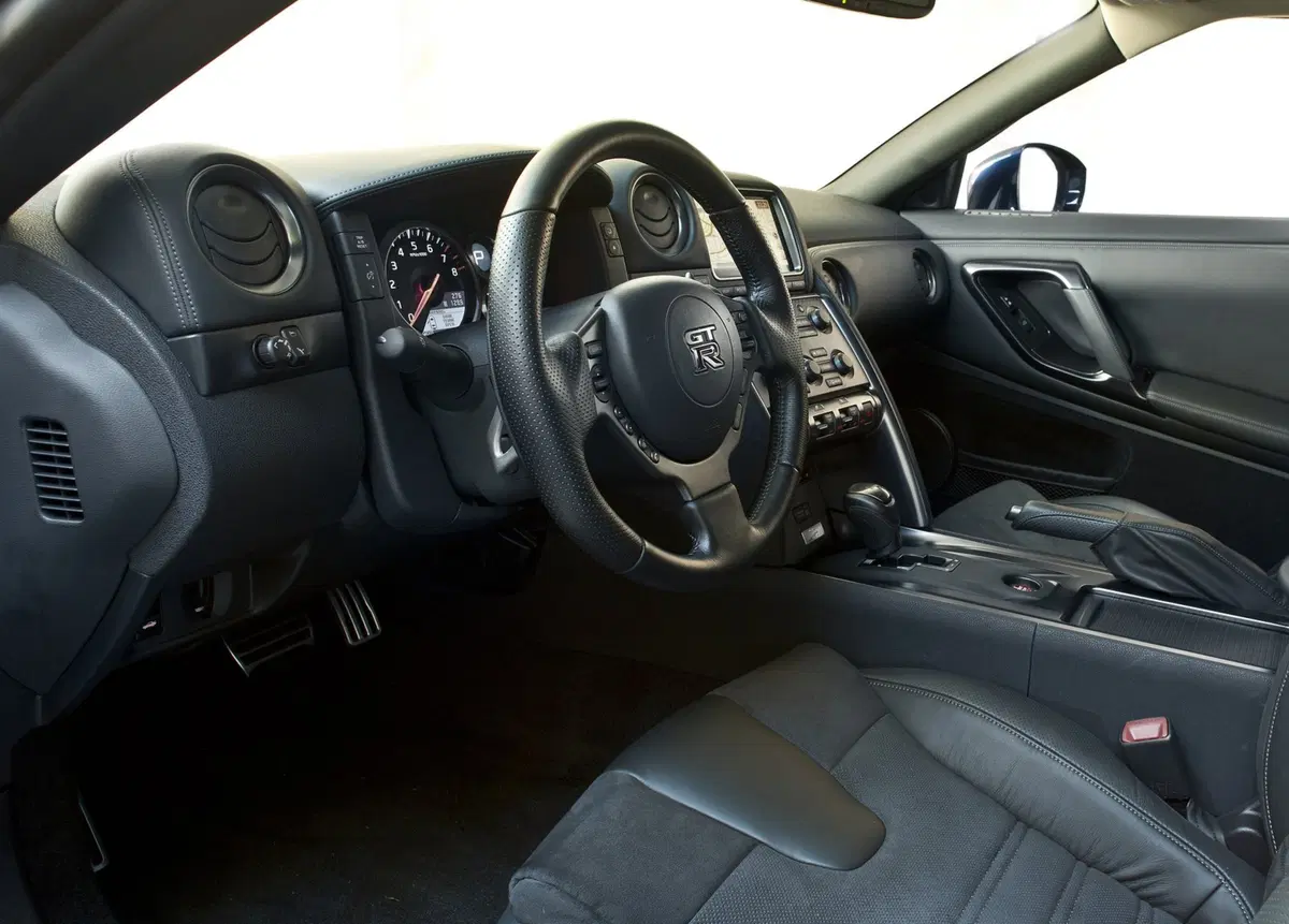 Nissan GT-R (2008-22) (37)