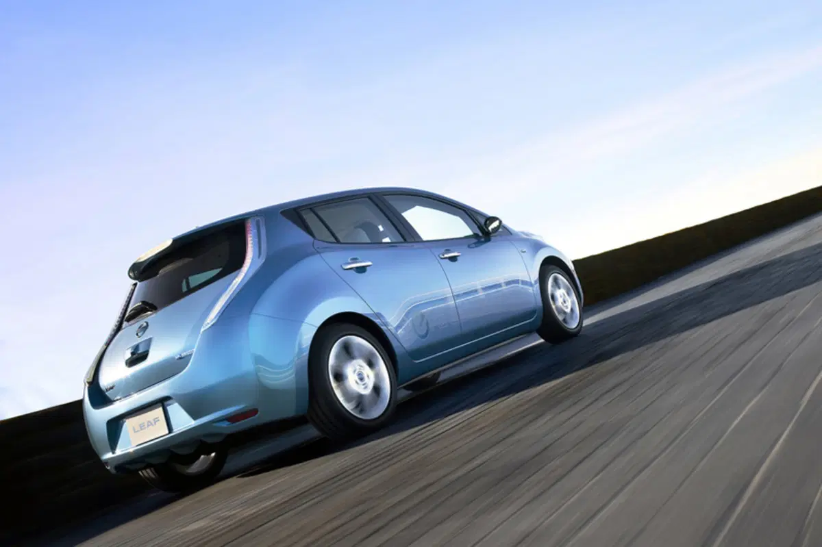 Nissan Leaf (2011-17) (9)