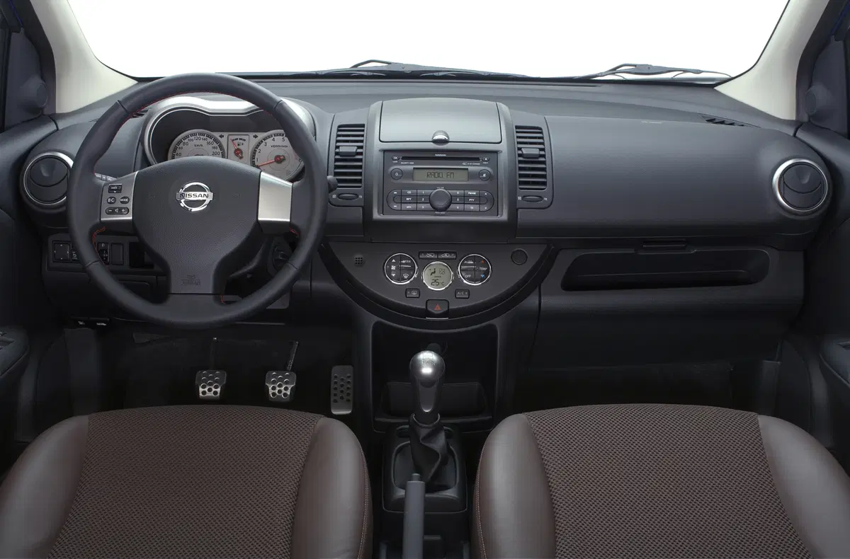 Nissan Note (2006-13) (12)