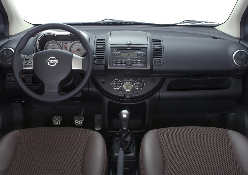 Nissan Note (2006-13) (12)
