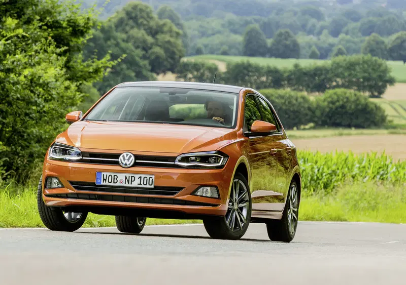 Volkswagen Polo (2017-->>) (35)
