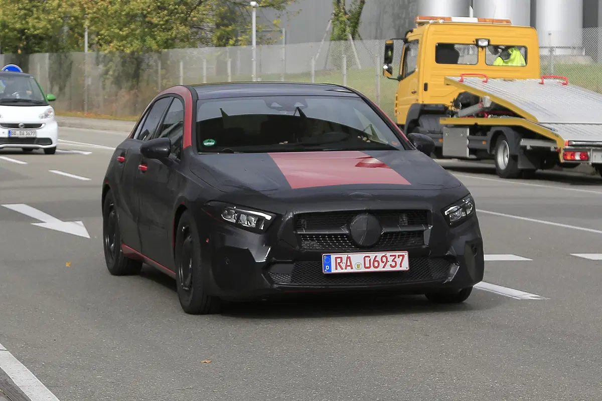 Mercedes Classe A 2018, forme in vista  (5)