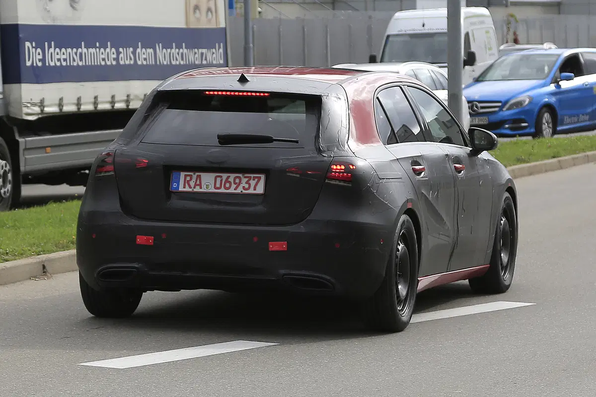 Mercedes Classe A 2018, forme in vista  (6)