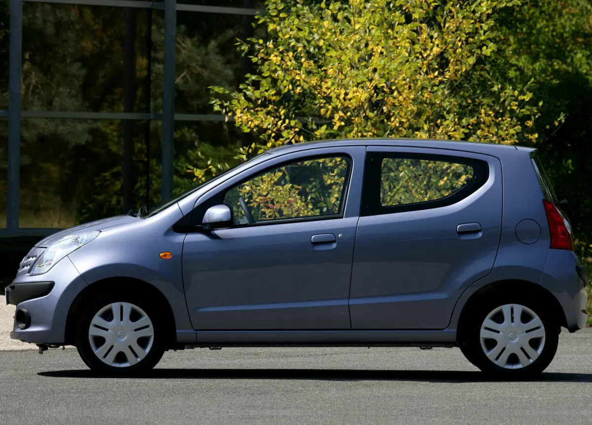 Nissan Pixo (2009-13) (6)