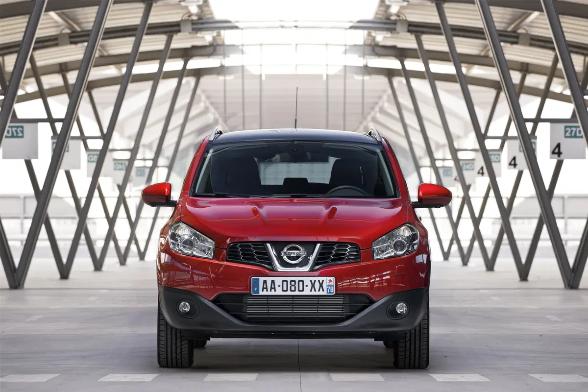 Nissan Qashqai 1.6 16V Tekna (5)