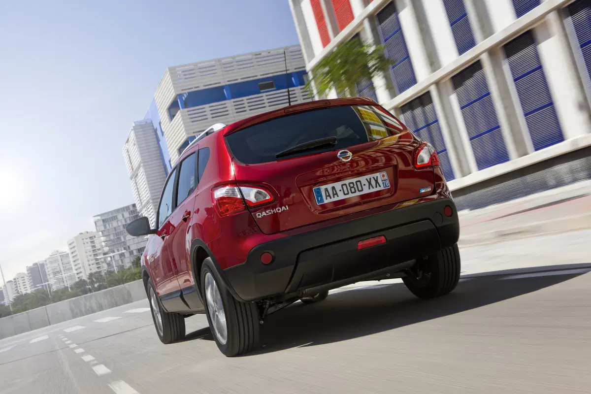 Nissan Qashqai 1.6 16V Tekna (13)