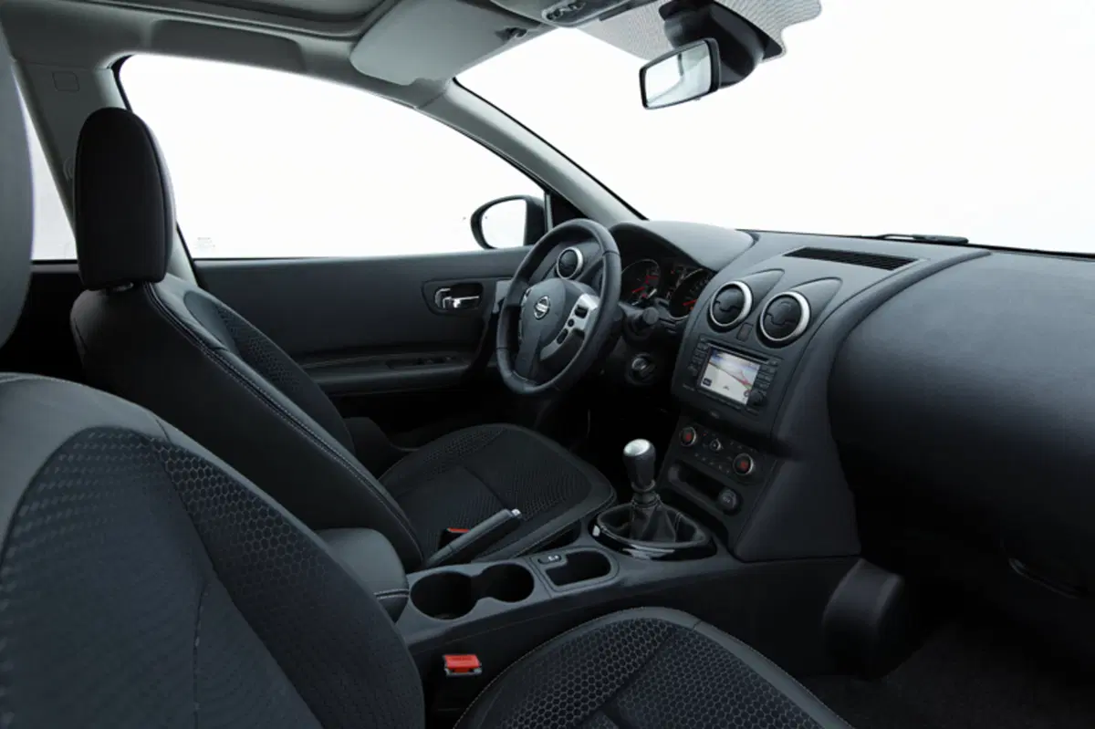 Nissan Qashqai 1.3 DIG-T 140 CV N-Tec (38)